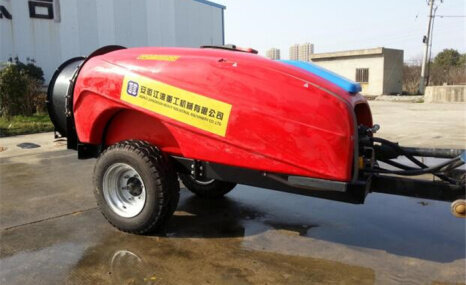安徽江淮重工3WZ-120-1500QY牵引式喷雾机