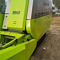 中联谷王9YZ-2200FA履带自走式方草捆打捆机