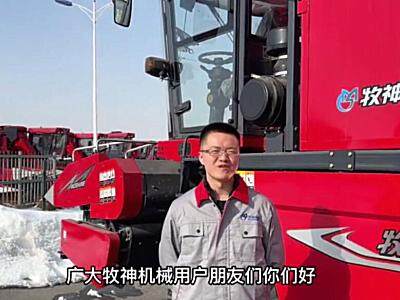 新疆牧神4YZB-4E茎穗兼收玉米收获机