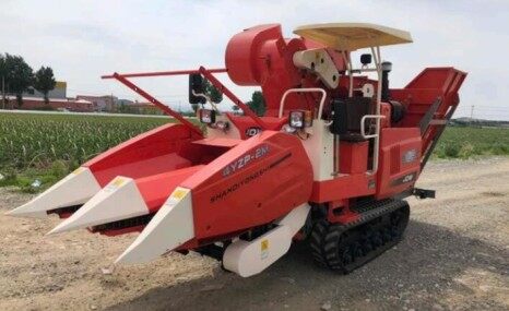 金达威4YZP-2M自走履带式玉米收获机