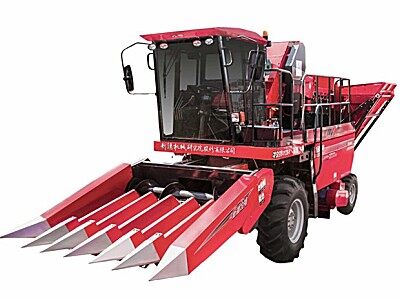 新疆牧神4YZB-6型自走式玉米联合收获机