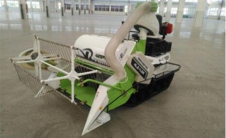 重庆瑜欣平瑞4LZ-1.05小型收割机