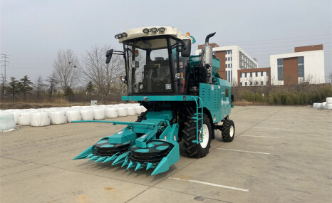 五征高北M2000（4QZ-M30（G4））自走式青饲料收获打捆机