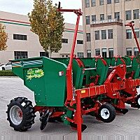 希森天成2CMX-4Q马铃薯播种机