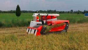久保田国四半喂入收割机宣传视频