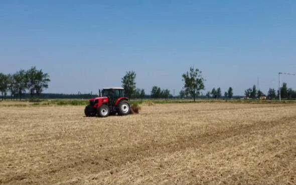 徐工XT1204开沟作业视频