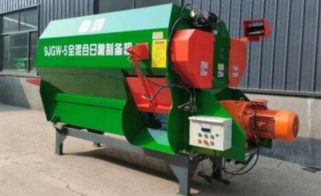 山东鲁鸿9JGW-5全混合日粮制备机