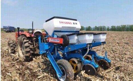 黑龙江众为2BMG-2牵引式免耕精量播种机