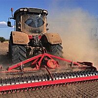 库恩HR1004系列动力驱力耙