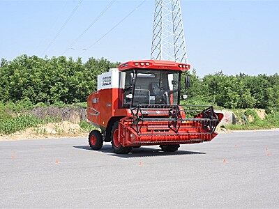 中联收获2024款新疆10谷物联合收获机