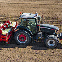 中机美诺1240B马铃薯种植机