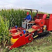 兰石兰驼4QZY-2.4履带自走式青贮饲料收获机