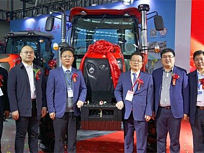 农业现代化的新助力：黄海金马YN1204拖拉机闪耀全国农机展