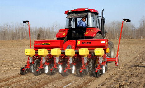 现代农装(中农机)2BQX-6玉米精密播种机