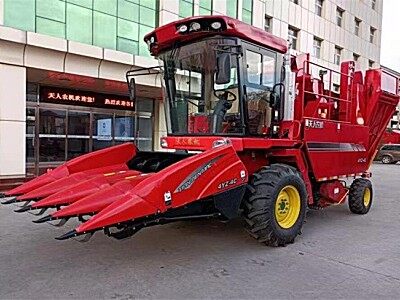 天人4YZ-4C自走式玉米收获机