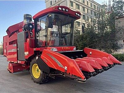 天人4YZ-5C自走式玉米收获机