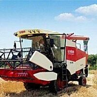 圣春雨4LZ-9A谷物联合收割机