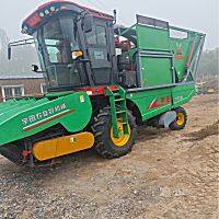 鑫宇田4YZB-4自走式穗茎兼收玉米收获机