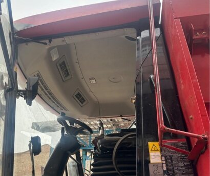 雷沃4LZ-10M7自走式谷物联合收割机