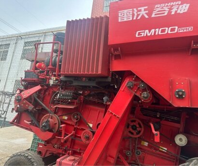 雷沃4LZ-10M7自走式谷物联合收割机