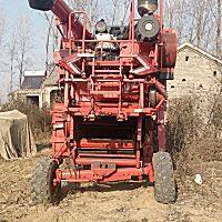 雷沃谷神GM100纵轴流轮式谷物收获机