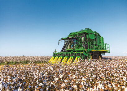 约翰迪尔CP770自走式打包摘棉机