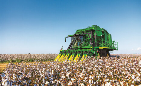 约翰迪尔CP770自走式打包摘棉机