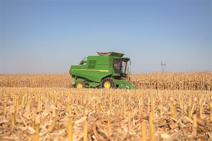 约翰迪尔R2 300联合收割机