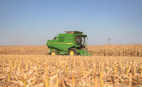 约翰迪尔R2 300联合收割机