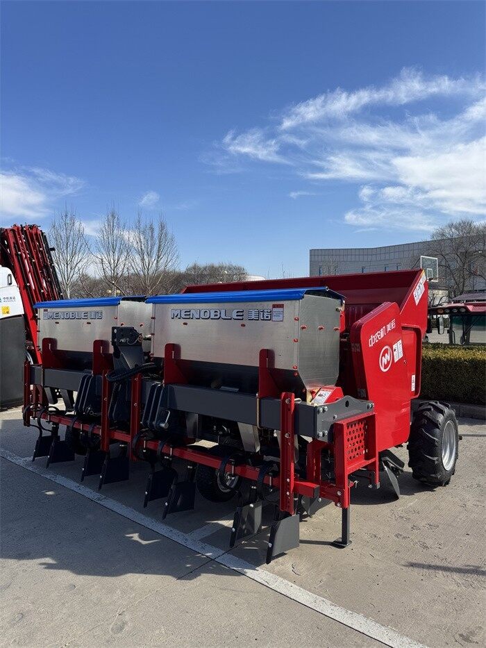 中机美诺2CM-4EF马铃薯种植机