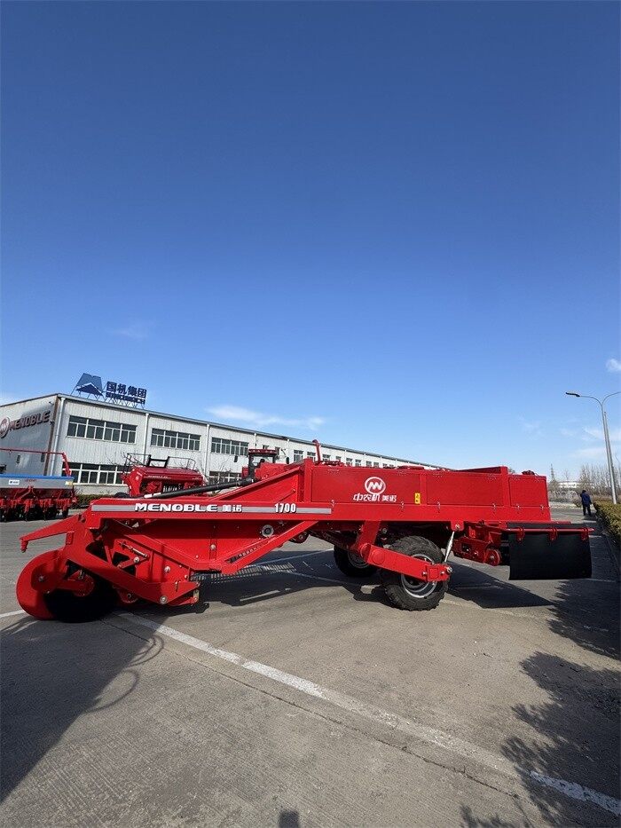 	美诺1700马铃薯联合收获机