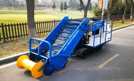 兰驼牌4UZL-110型履带自走式马铃薯联合收获机