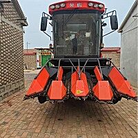 河北英虎4YZB-4F型自走式玉米收获机