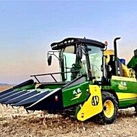 一收4YZ-5玉米收获机