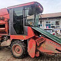 仁达4YZX-2C自走式玉米收割机