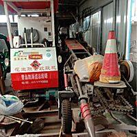 东泰4HBL-2自走式花生联合收获机