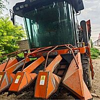 哈肯4YZB-4B玉米联合收割机