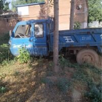 五征油顶电启动三轮车