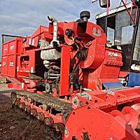 废铁4YZP-5B履带型五行玉米收割机