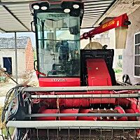 雷沃谷神RG70神领航谷物联合收获机