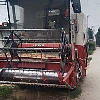 雷沃谷神4LZ-8E2小麦收割机