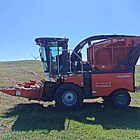 普劳恩德9QZ-2650自走式青饲料收获机