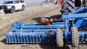 凯斯3404带新疆双剑七米折叠驱动耙