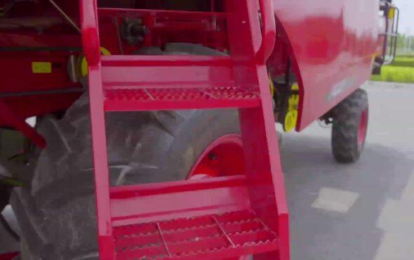 2021款切纵轴流中置花生机