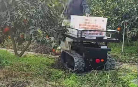 吉峰牌智能跟随式运输机器人(运输车)作业视频