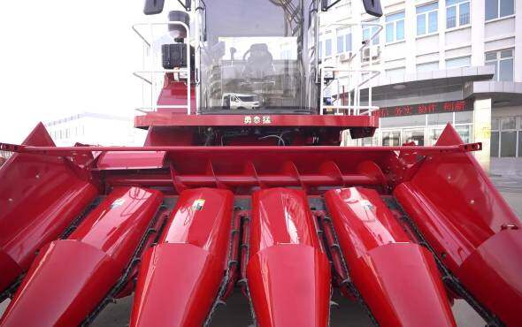 勇猛机械4YJ-5G03自走式穗茎兼收玉米收获机