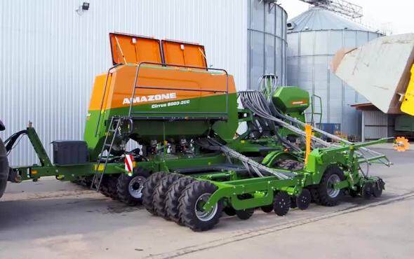 阿玛松Cirrus6003-2CC播种机作业视频