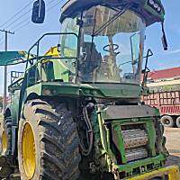 约翰迪尔8400青贮机