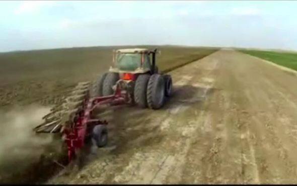 牧神1LFT系列条幅翻转双向犁作业视频