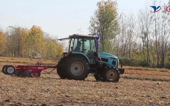 黄海金马YU系列90-100马力拖拉机作业视频